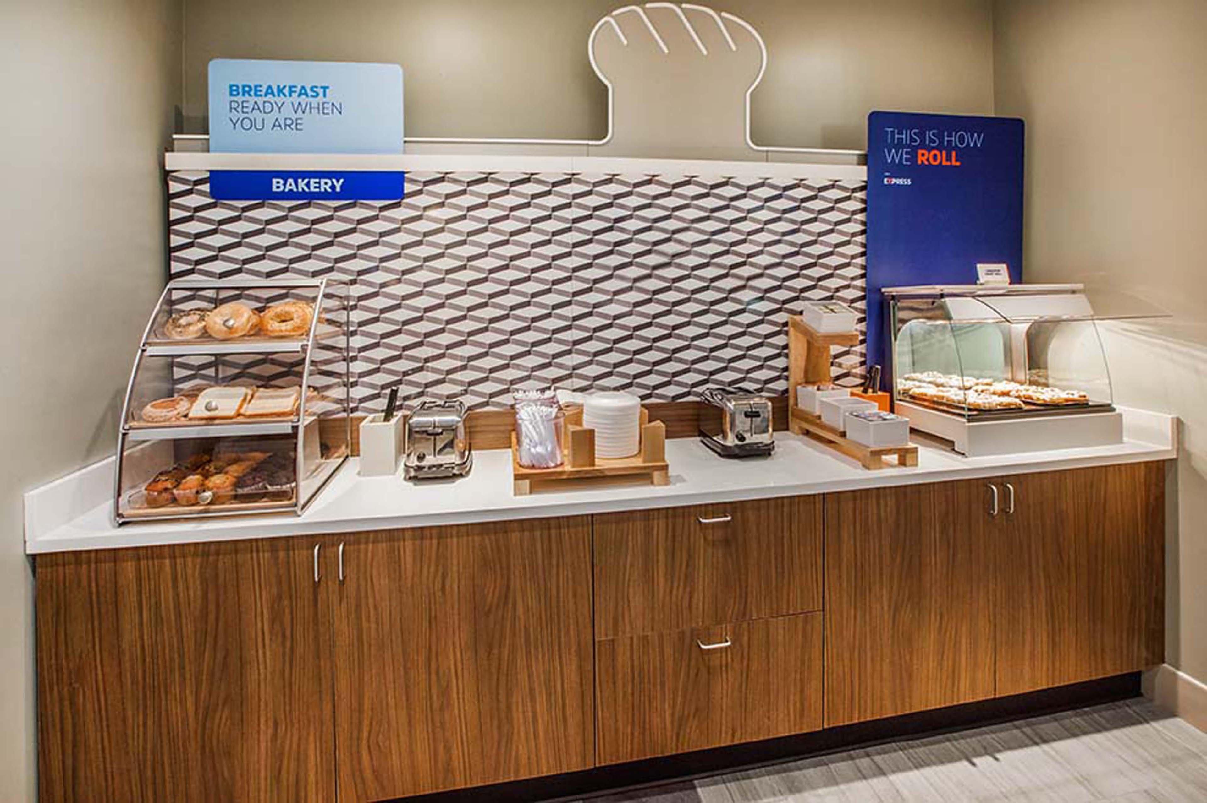 Holiday Inn Express & Suites Houston - Memorial Park Area By Ihg Exterior foto
