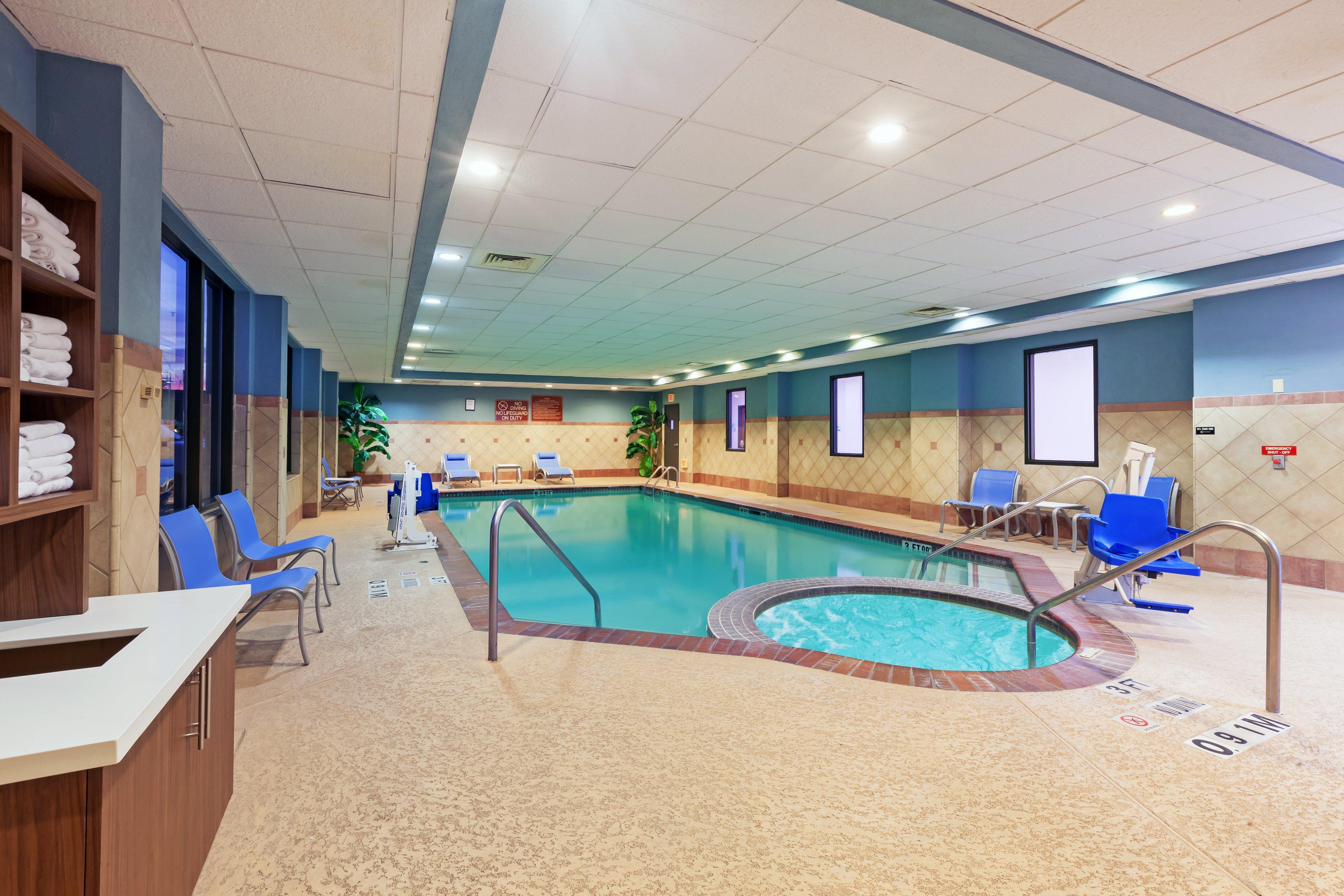 Holiday Inn Express & Suites Houston - Memorial Park Area By Ihg Exterior foto