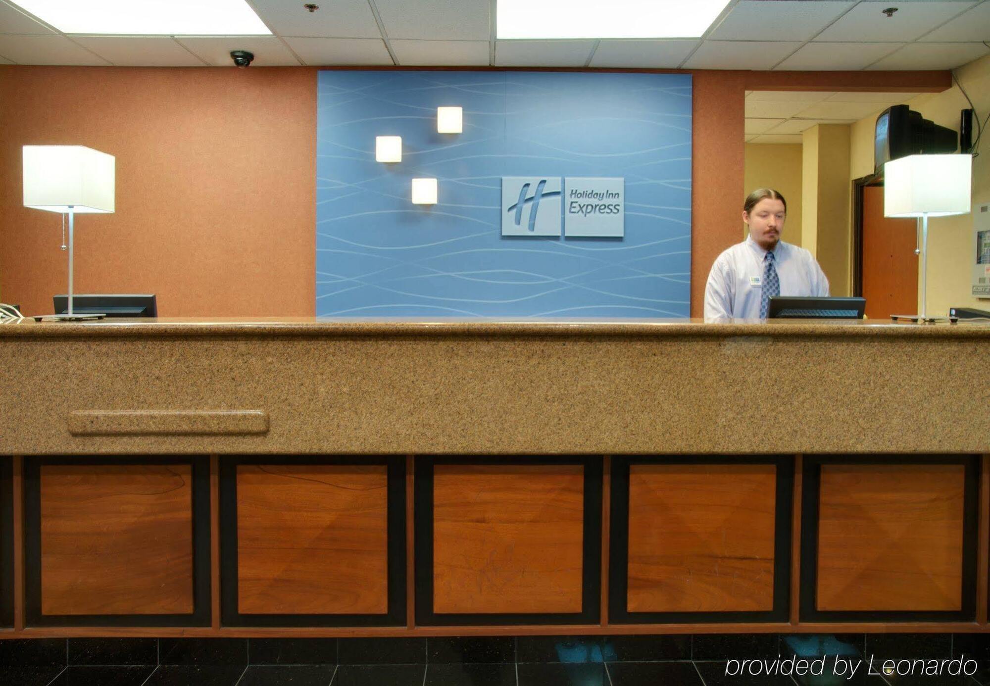 Holiday Inn Express & Suites Houston - Memorial Park Area By Ihg Exterior foto